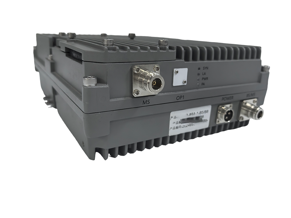  合阳三频手机信号接收器2000㎡