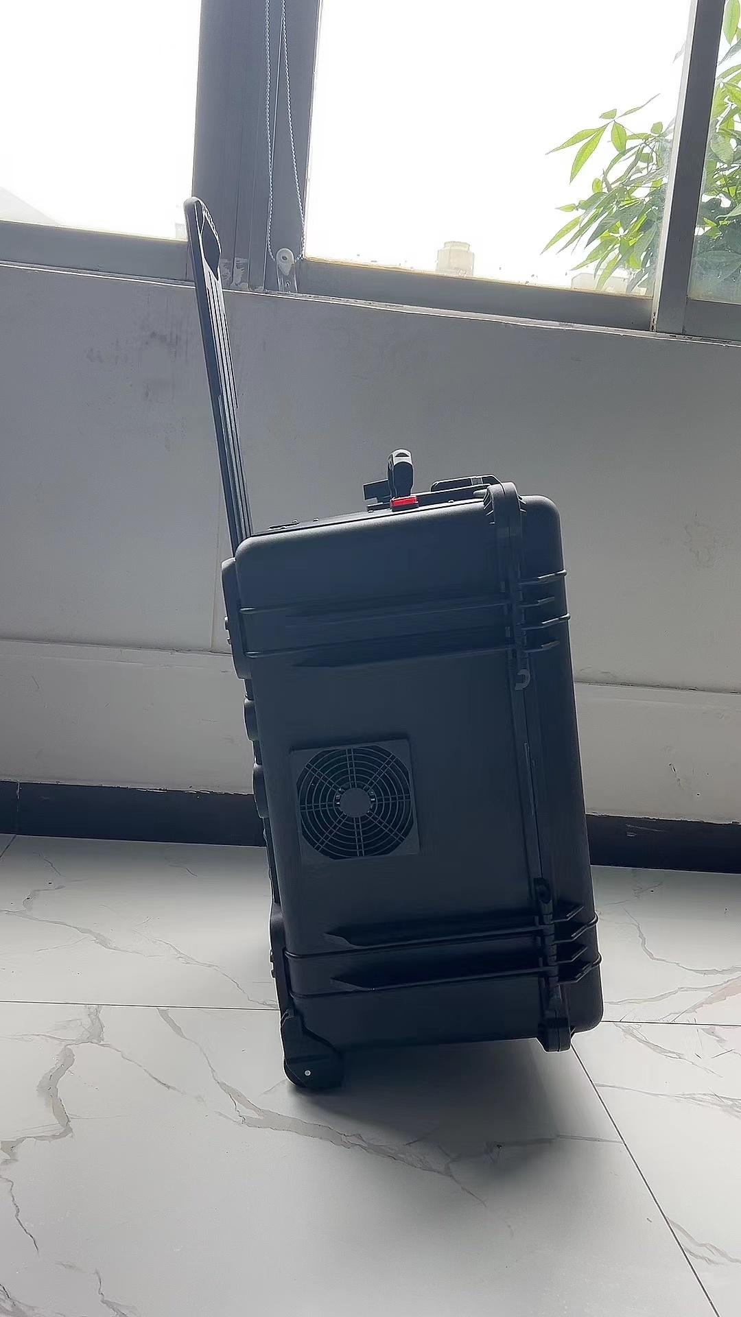 合阳手拉箱型移动通信干扰器